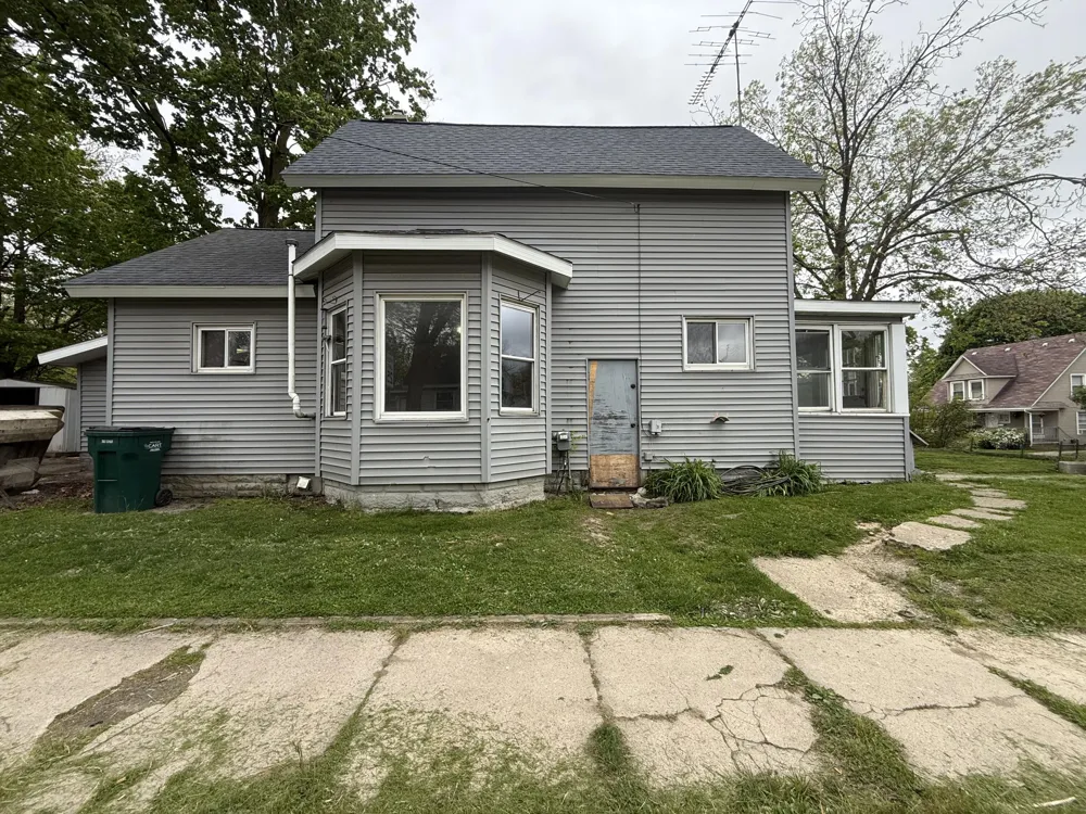 1801 S Washington Avenue Lansing, MI 48910