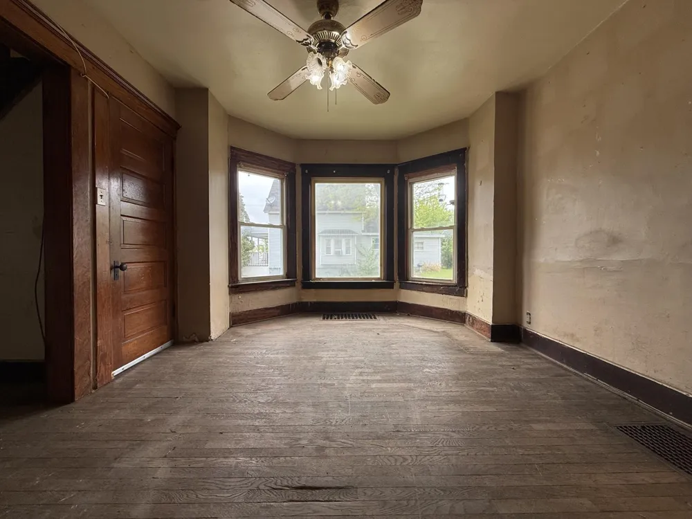 1801 S Washington Avenue Lansing, MI 48910