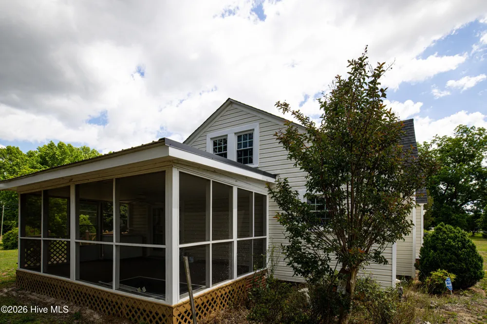10581 E Nc 42 Highway Middlesex, NC 27557