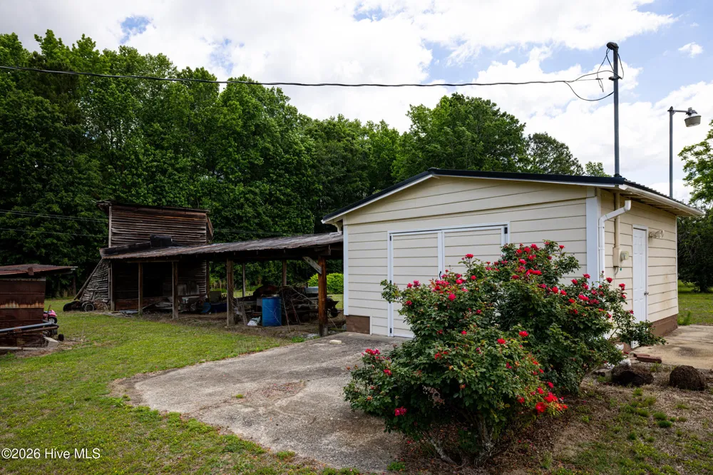 10581 E Nc 42 Highway Middlesex, NC 27557
