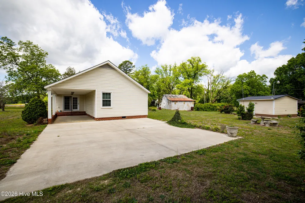 10581 E Nc 42 Highway Middlesex, NC 27557