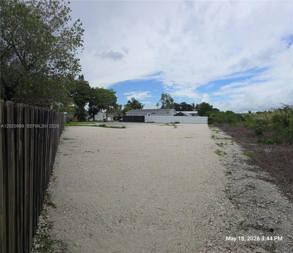 21740 NW 1st St Pembroke Pines, FL 33029