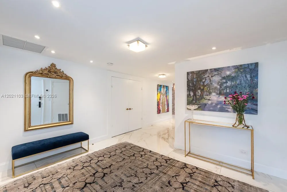 10180 W Bay Harbor Dr #4A Bay Harbor Islands, FL 33154