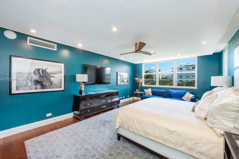 10180 W Bay Harbor Dr #4A Bay Harbor Islands, FL 33154