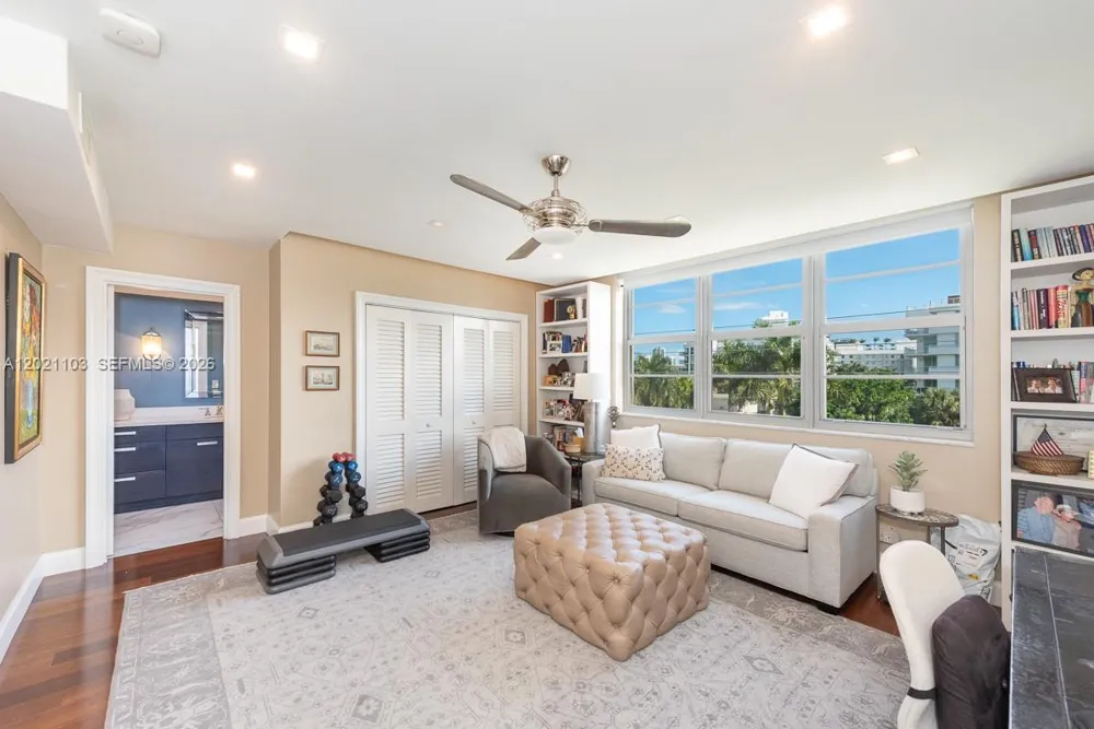 10180 W Bay Harbor Dr #4A Bay Harbor Islands, FL 33154