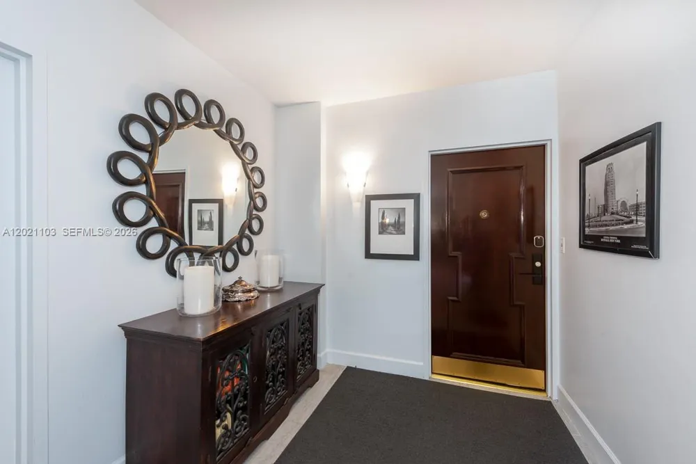 10180 W Bay Harbor Dr #4A Bay Harbor Islands, FL 33154