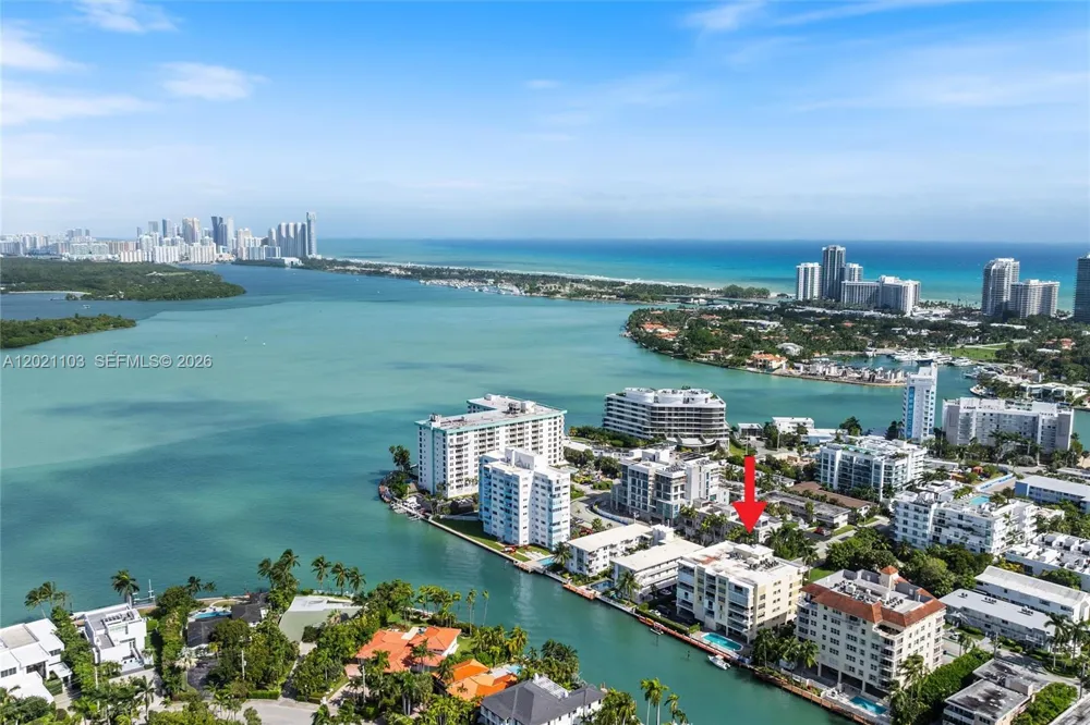 10180 W Bay Harbor Dr #4A Bay Harbor Islands, FL 33154