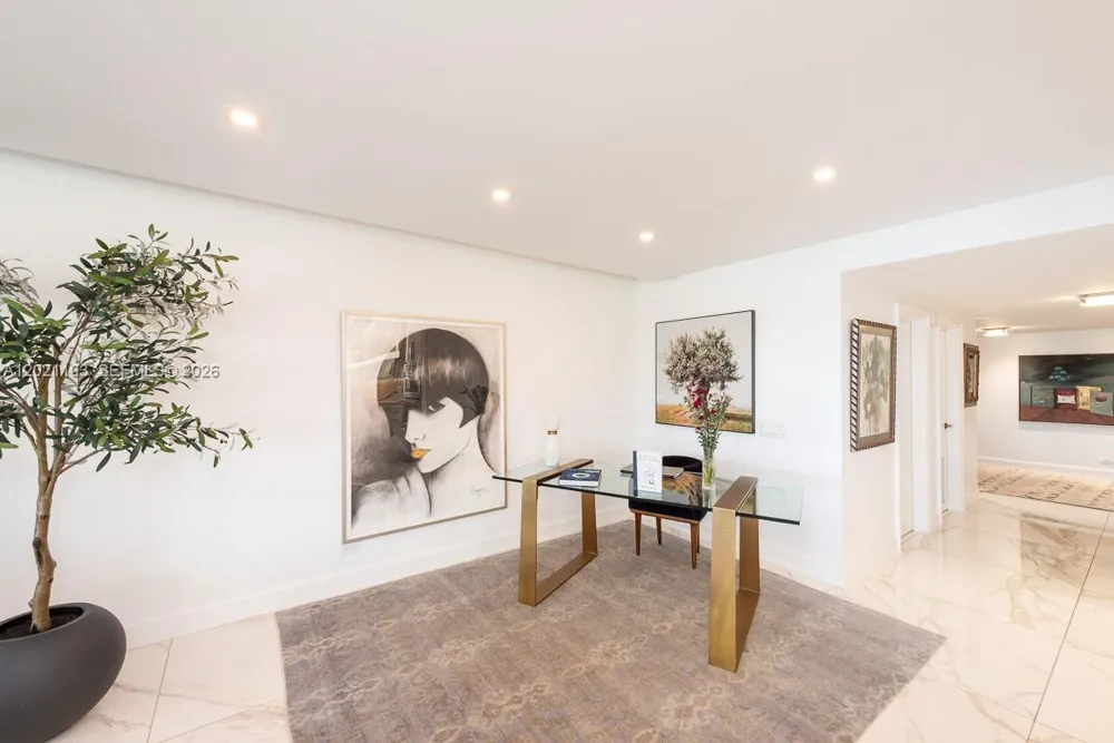 10180 W Bay Harbor Dr #4A Bay Harbor Islands, FL 33154