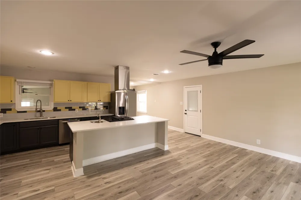 22 Steele Street Lampasas, TX 76550