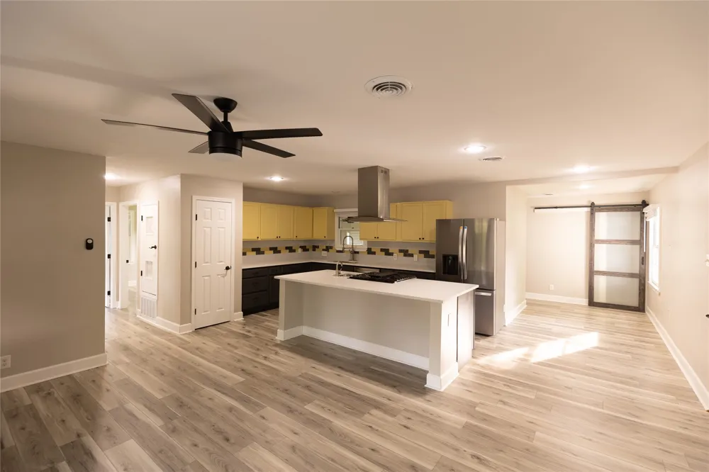 22 Steele Street Lampasas, TX 76550