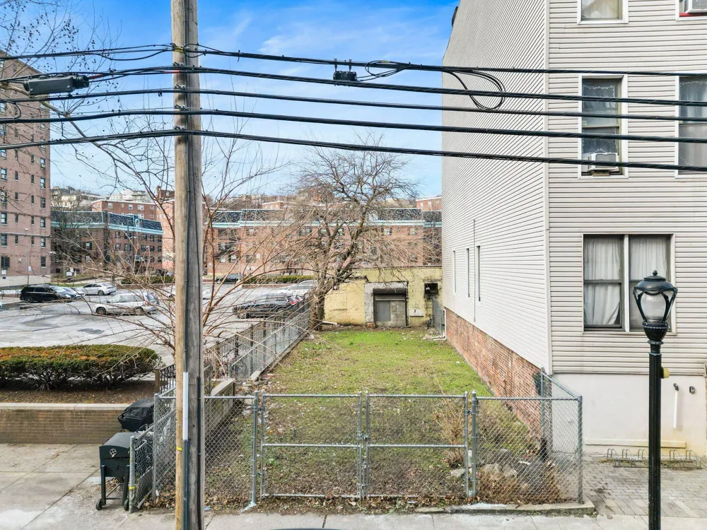 328 JACKSON ST Hoboken, NJ 07030