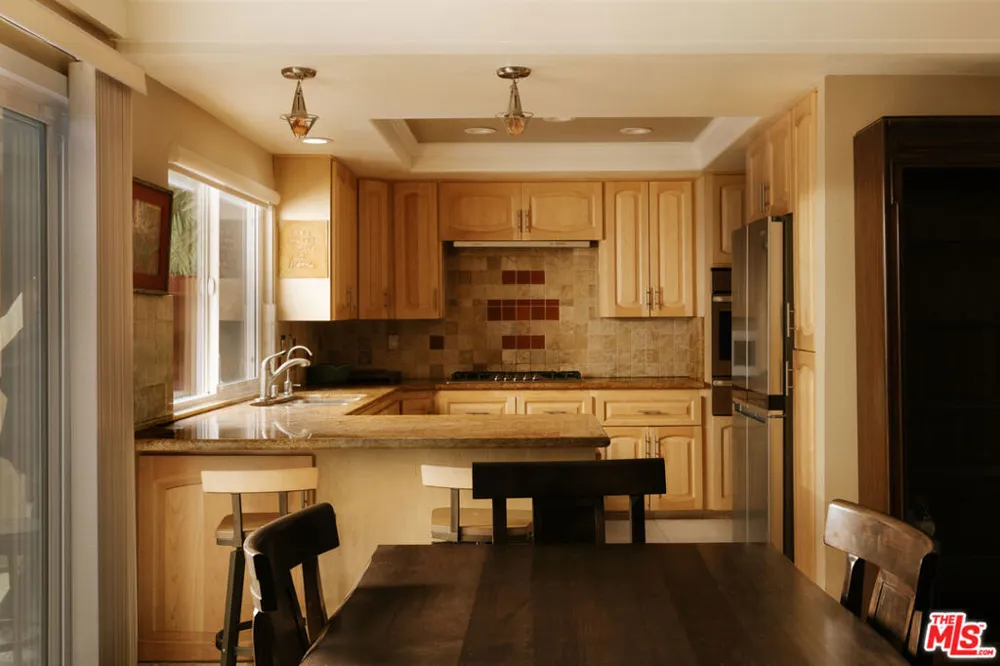 6125 Queenridge Drive Rancho Palos Verdes, CA 90275