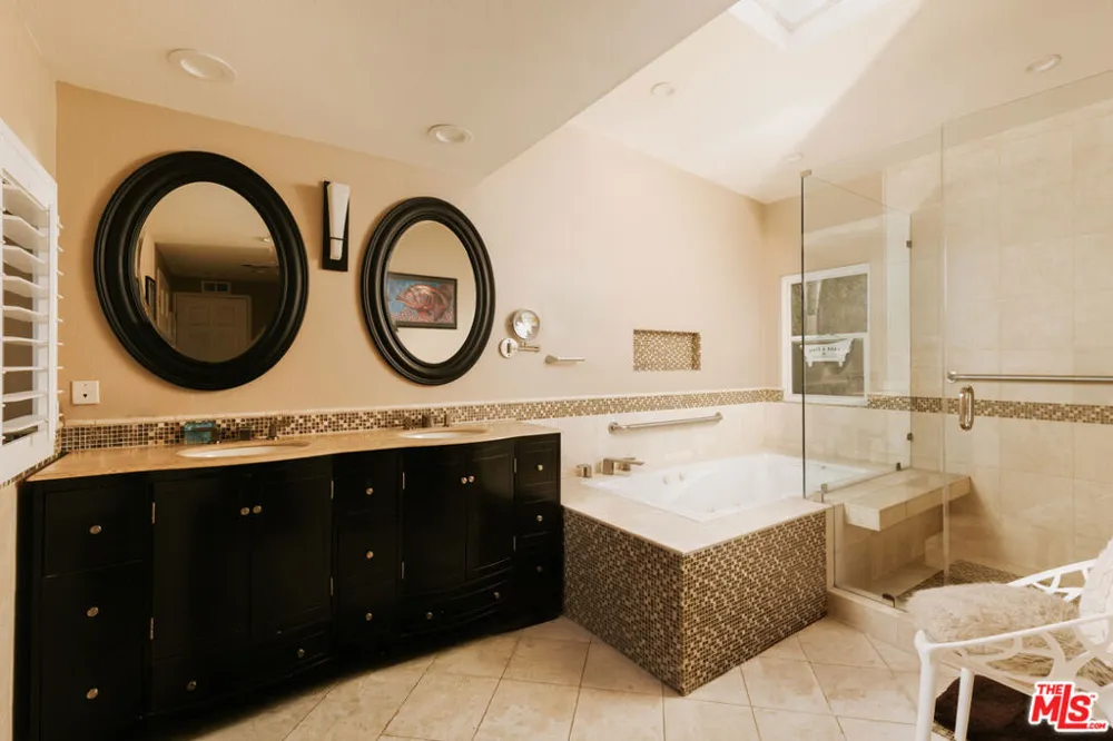 6125 Queenridge Drive Rancho Palos Verdes, CA 90275