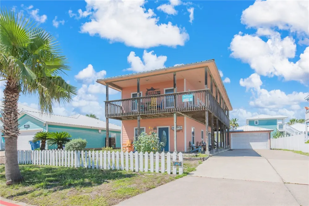 141 Mustang Royale Port Aransas, TX 78373