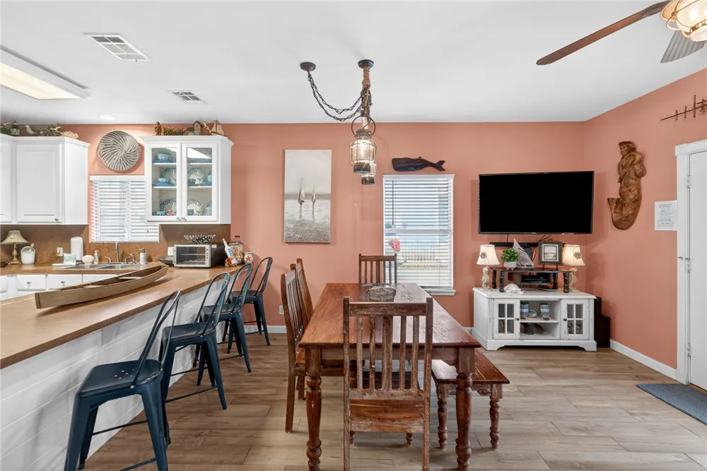 141 Mustang Royale Port Aransas, TX 78373