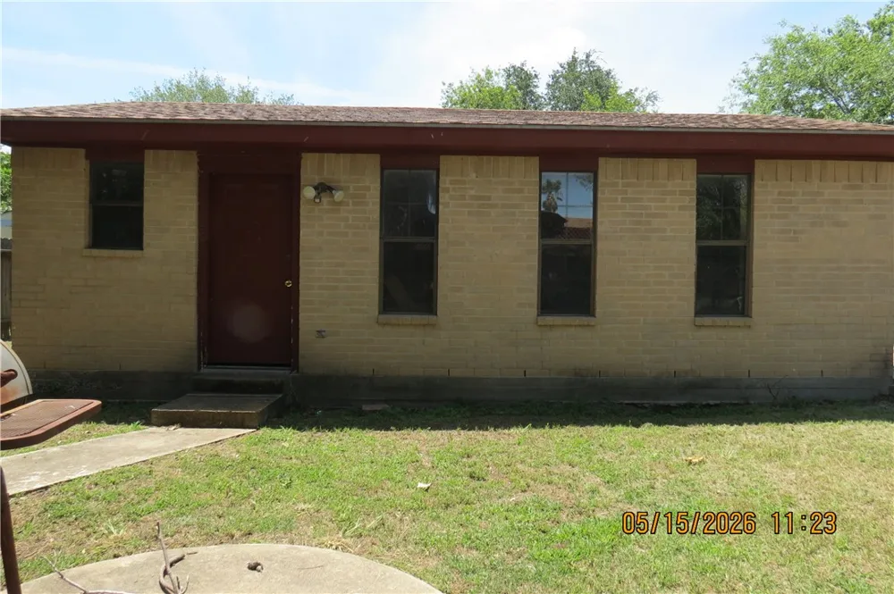 1100 E Gramman Street Beeville, TX 78102