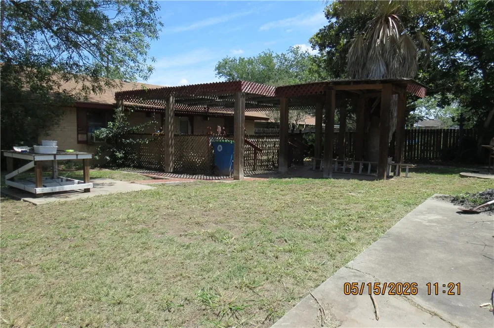 1100 E Gramman Street Beeville, TX 78102