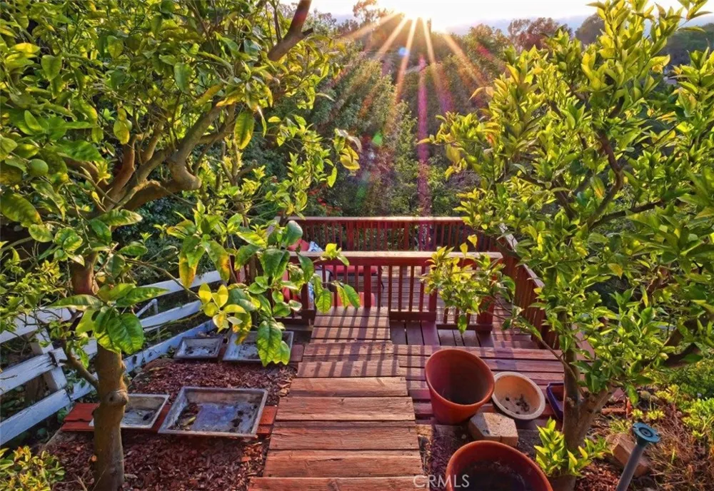14 Georgeff Rolling Hills, CA 90274