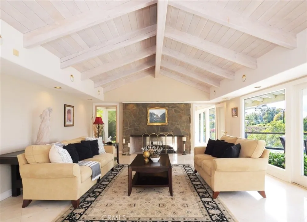 14 Georgeff Rolling Hills, CA 90274