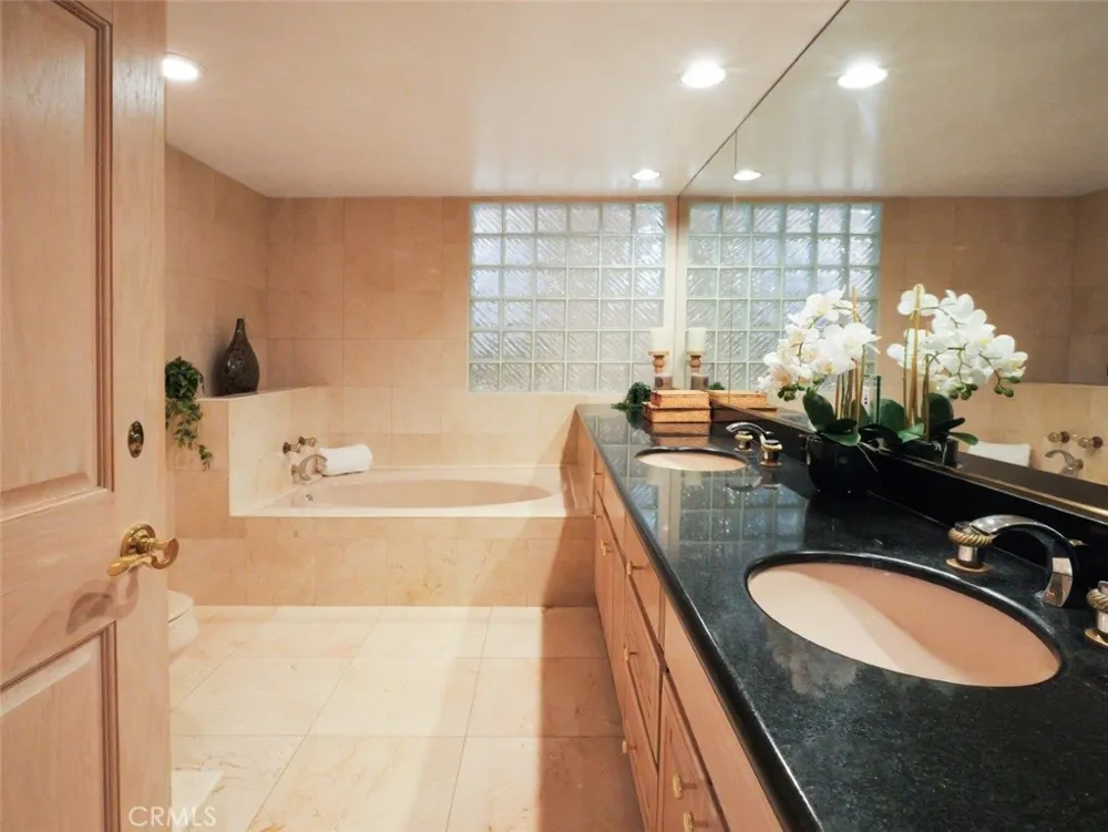 14 Georgeff Rolling Hills, CA 90274