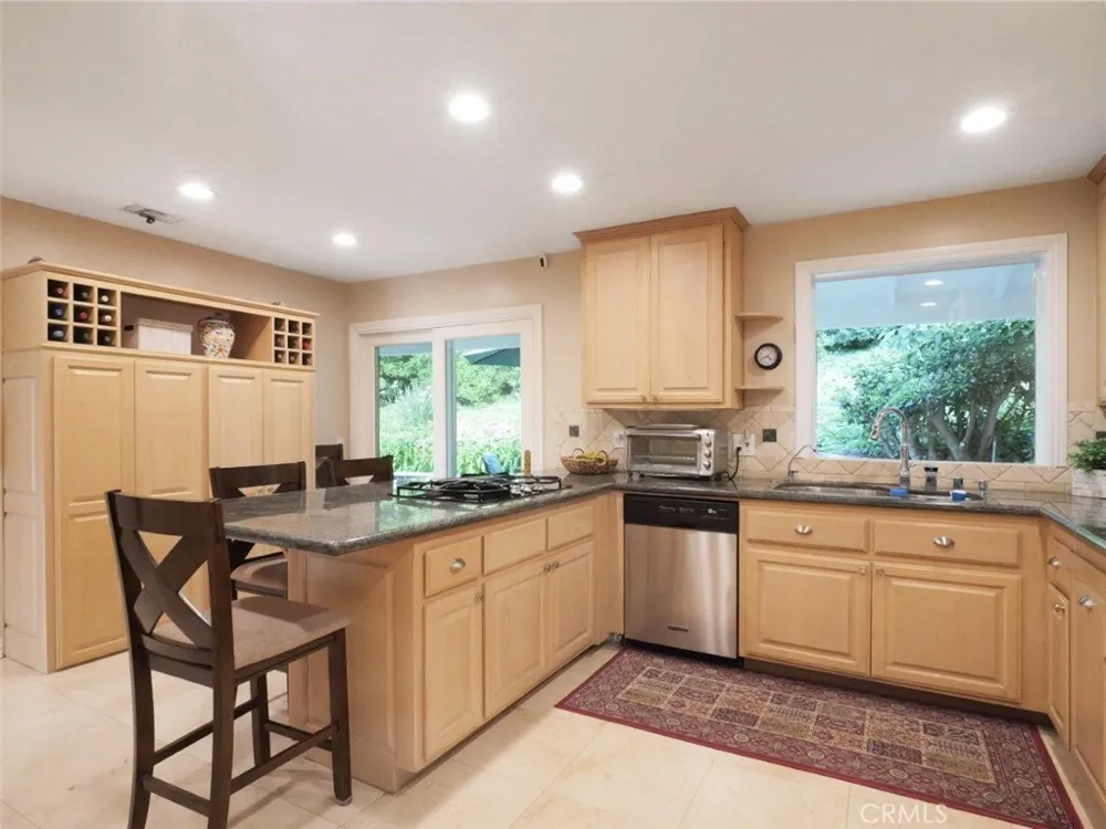 14 Georgeff Rolling Hills, CA 90274