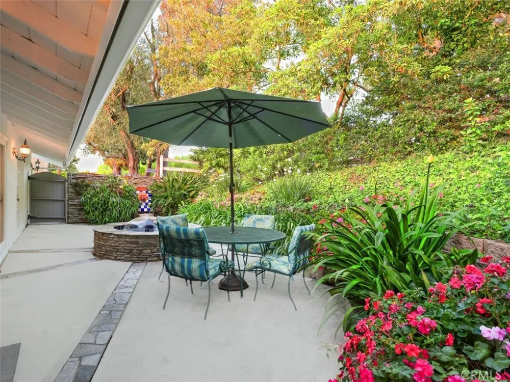 14 Georgeff Rolling Hills, CA 90274