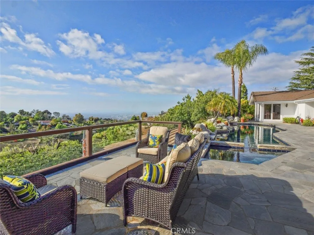 14 Georgeff Rolling Hills, CA 90274
