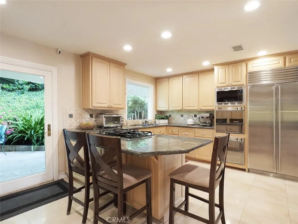 14 Georgeff Rolling Hills, CA 90274