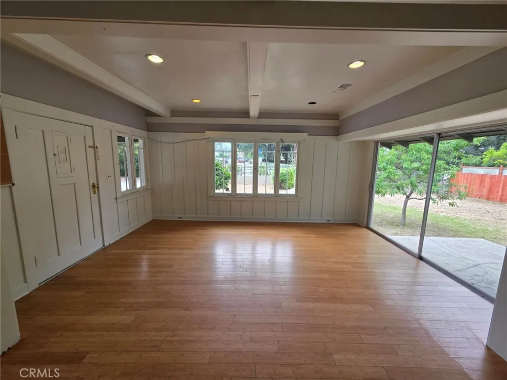 2121 Garfield Altadena, CA 91001