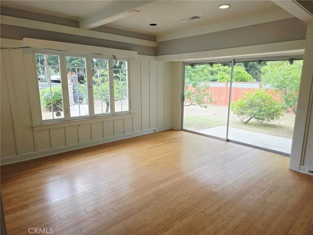 2121 Garfield Altadena, CA 91001