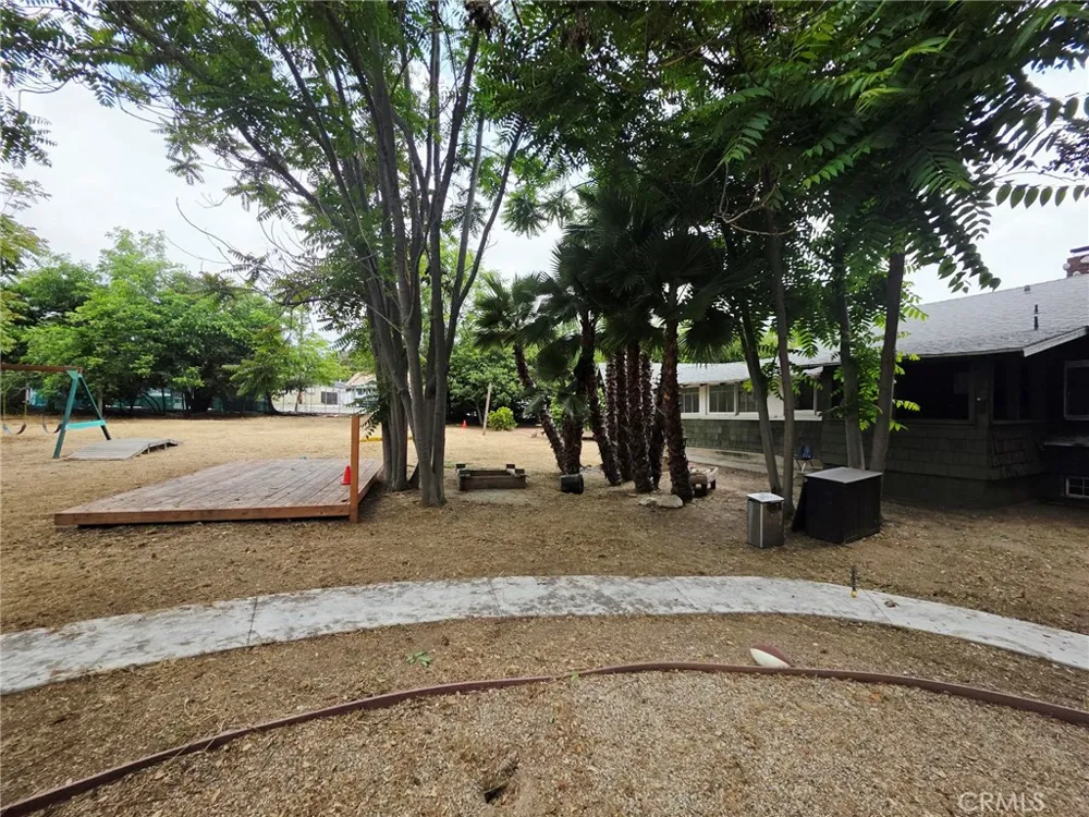 2121 Garfield Altadena, CA 91001