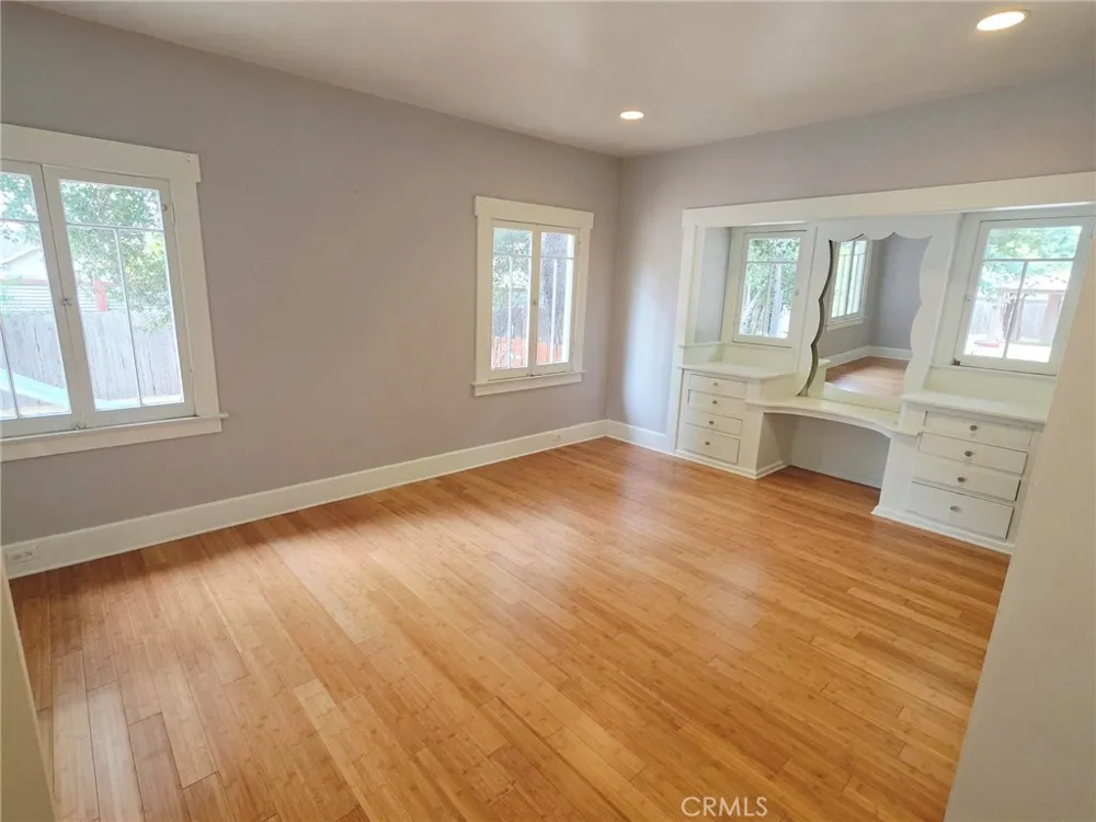 2121 Garfield Altadena, CA 91001