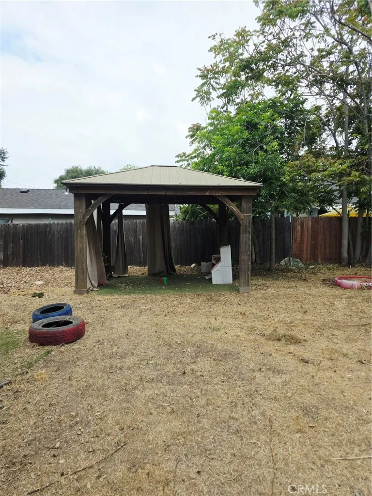 2121 Garfield Altadena, CA 91001