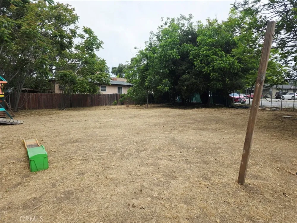 2121 Garfield Altadena, CA 91001