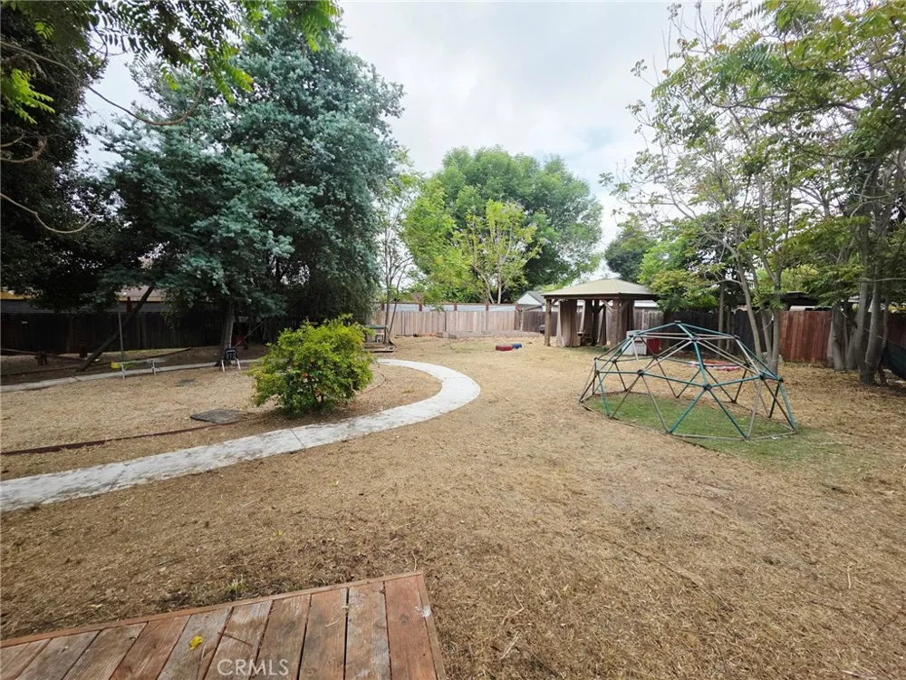 2121 Garfield Altadena, CA 91001