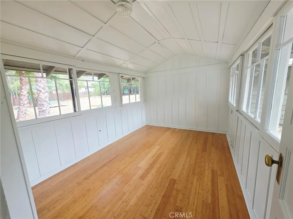 2121 Garfield Altadena, CA 91001