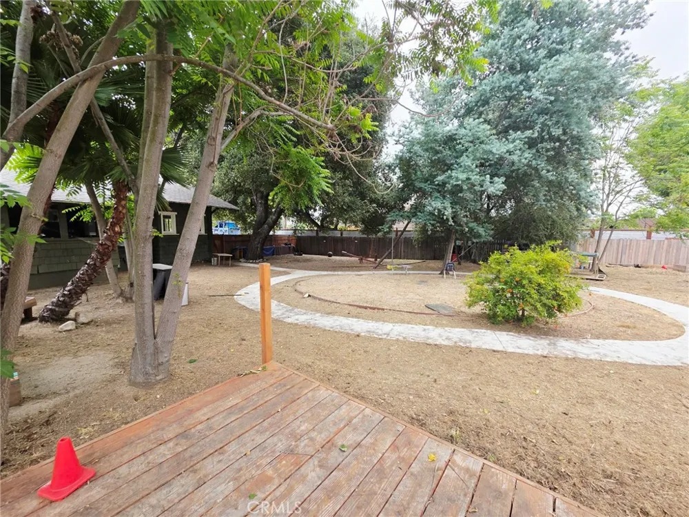 2121 Garfield Altadena, CA 91001