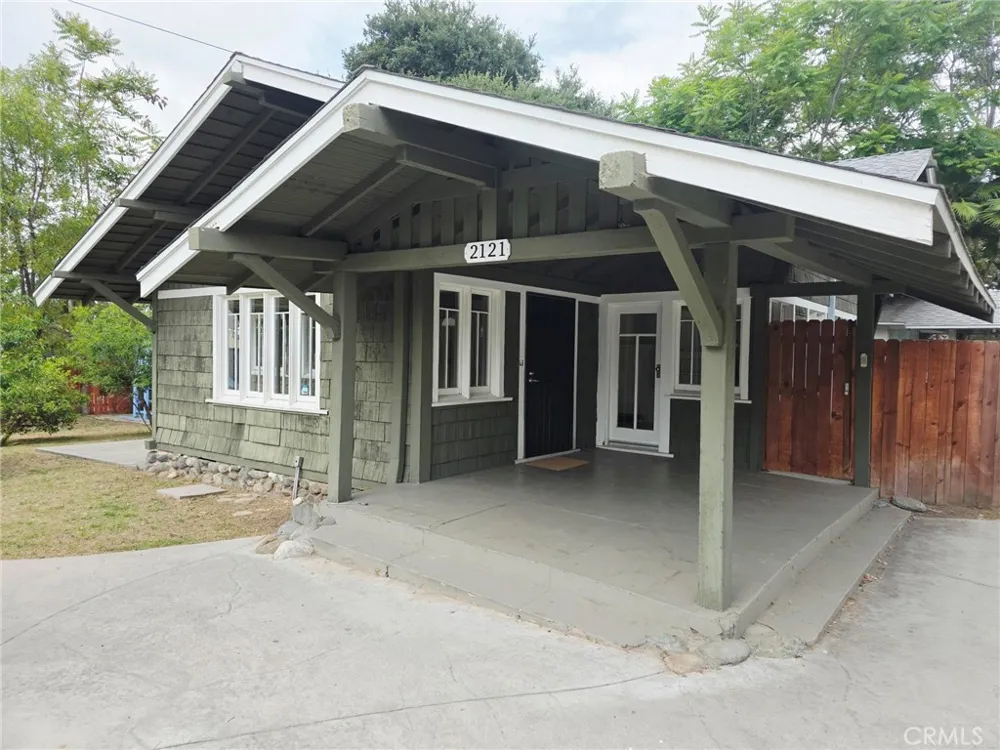 2121 Garfield Altadena, CA 91001