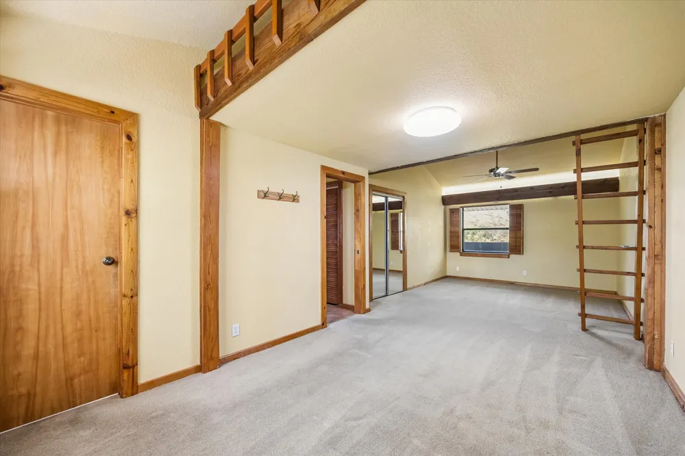1203 Lakefield Canyon Lake, TX 78133
