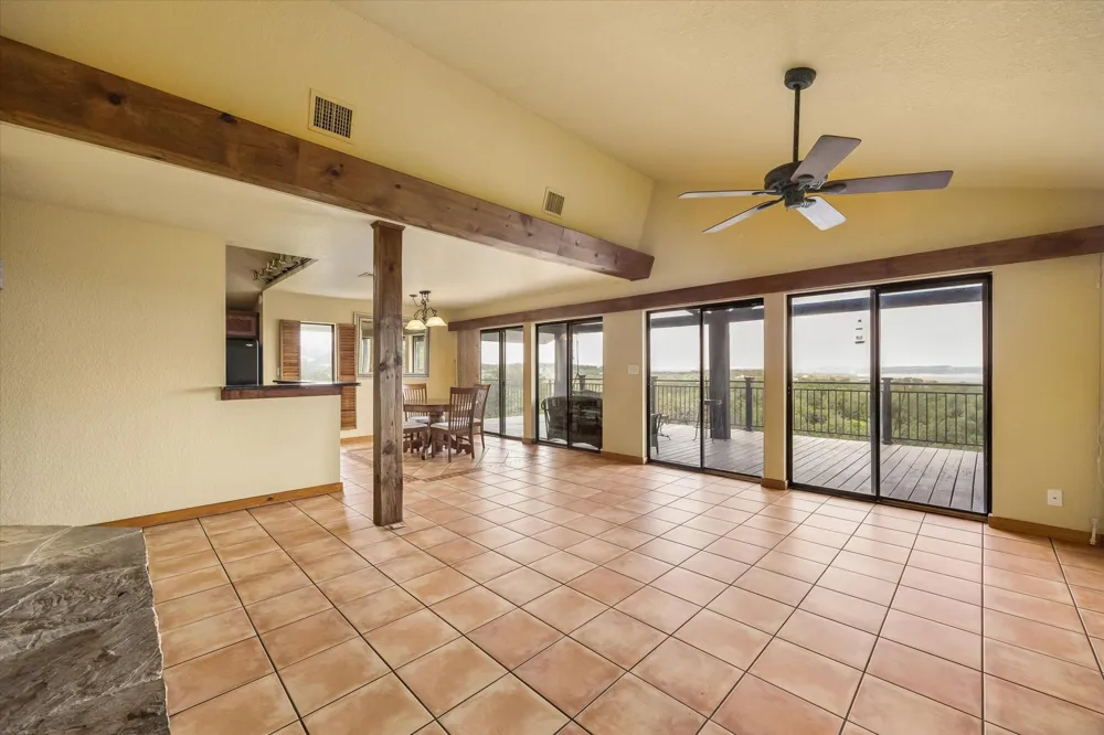 1203 Lakefield Canyon Lake, TX 78133