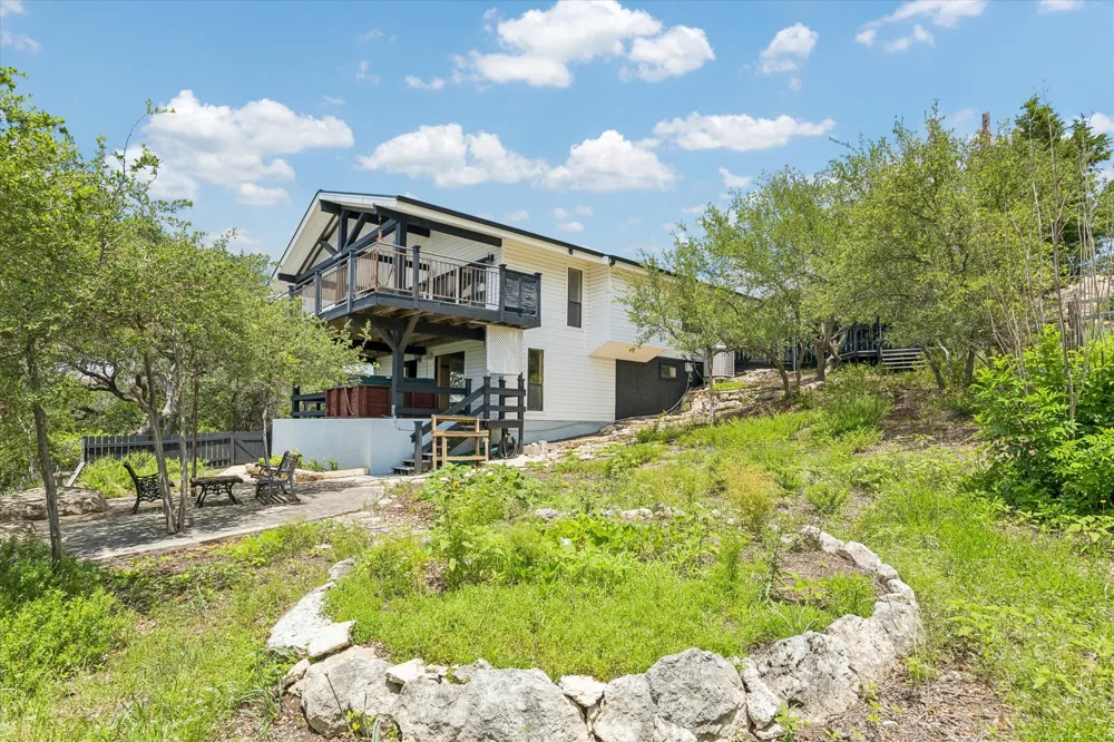 1203 Lakefield Canyon Lake, TX 78133