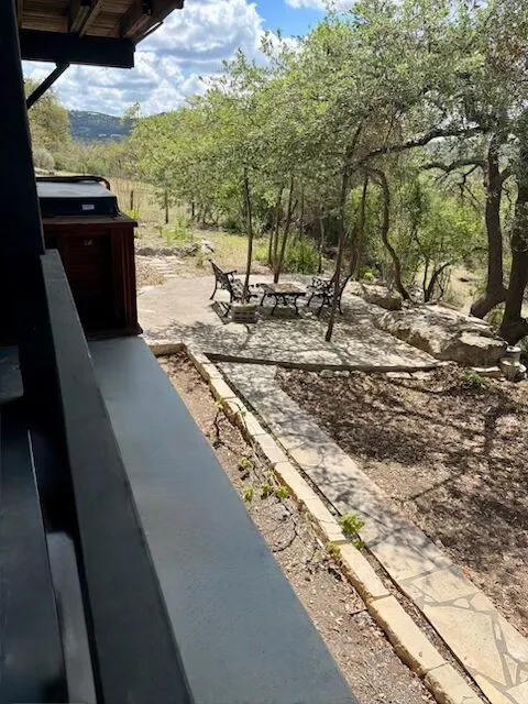 1203 Lakefield Canyon Lake, TX 78133