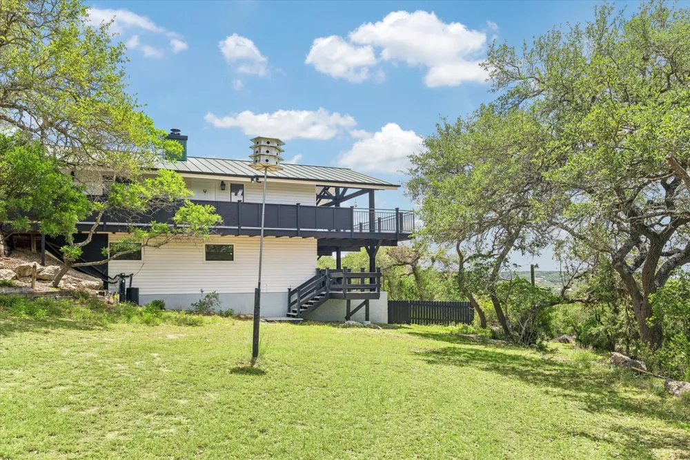 1203 Lakefield Canyon Lake, TX 78133
