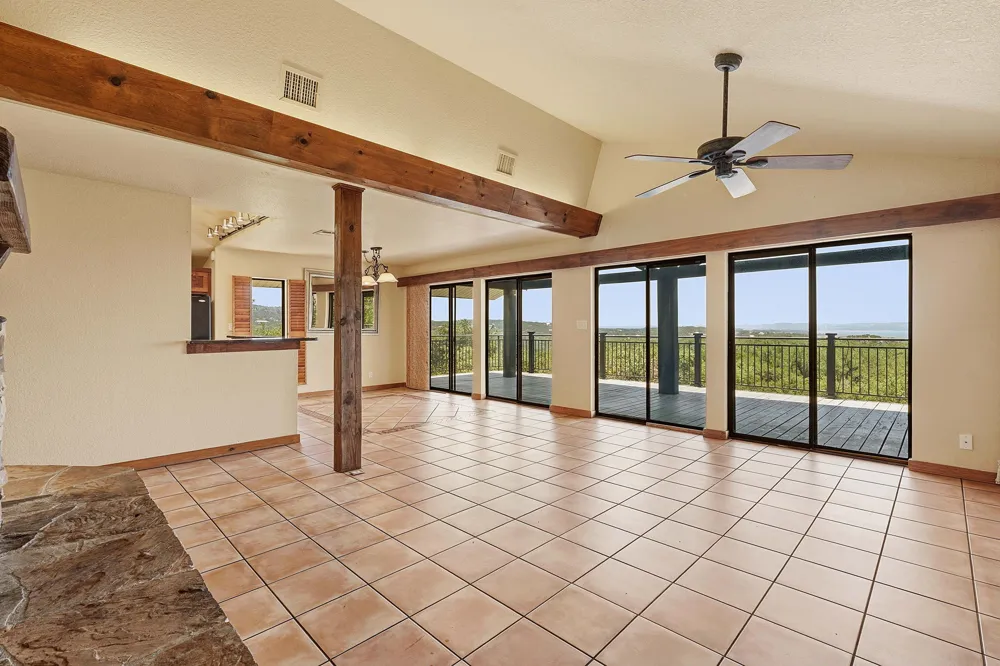 1203 Lakefield Canyon Lake, TX 78133
