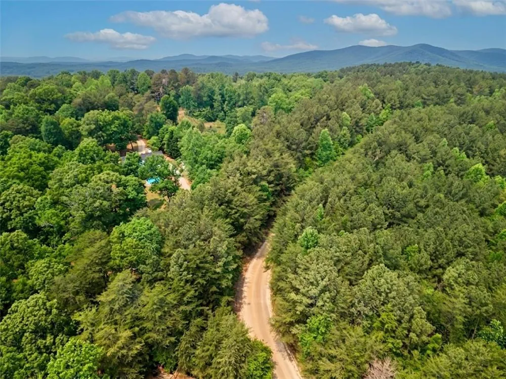1315 Hubbard Road Dawsonville, GA 30534