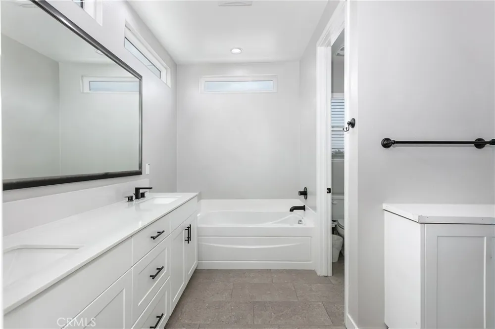 2054 Mylitta Gardena, CA 90249