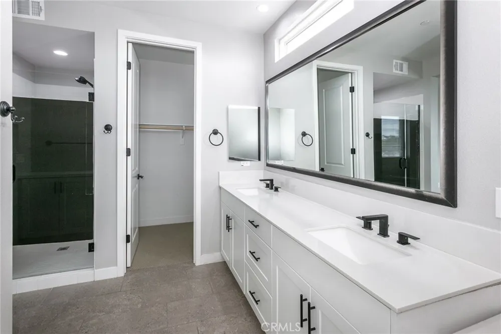 2054 Mylitta Gardena, CA 90249