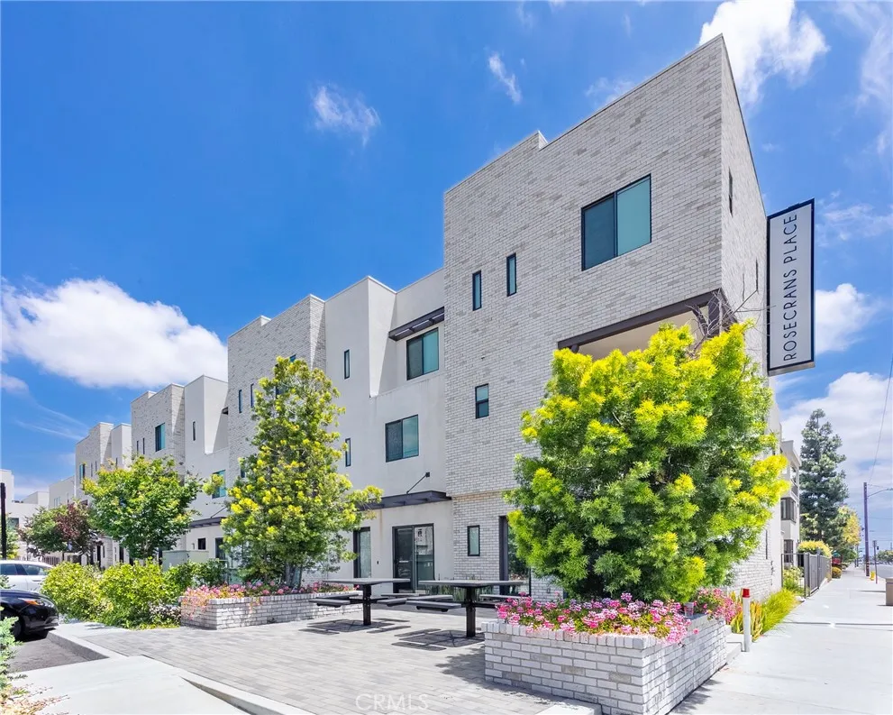 2054 Mylitta Gardena, CA 90249