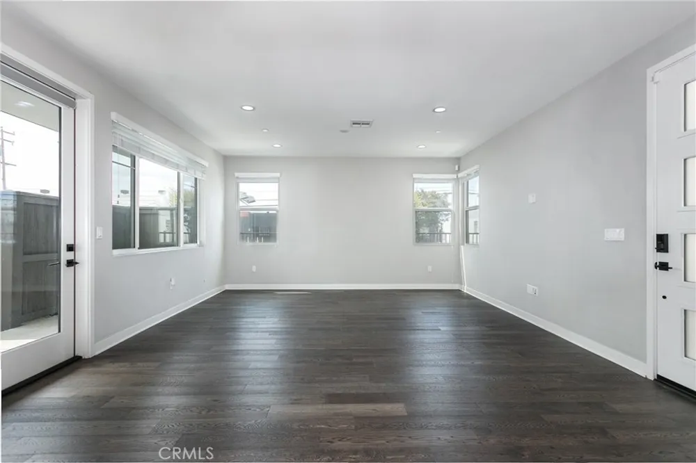 2054 Mylitta Gardena, CA 90249