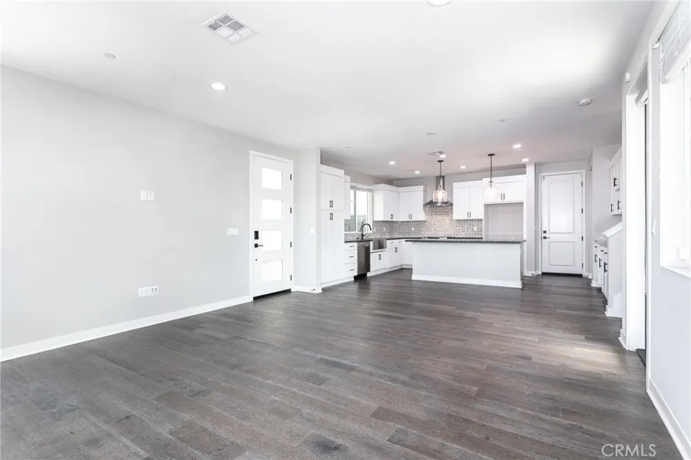 2054 Mylitta Gardena, CA 90249